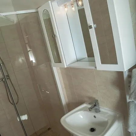 Lotuszvirag Vendeghaz Guest house *