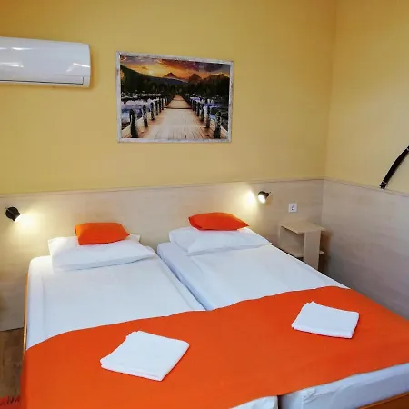 Lotuszvirag Vendeghaz 3*