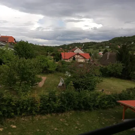 Pensjonat Lotuszvirag Vendeghaz Szekszárd